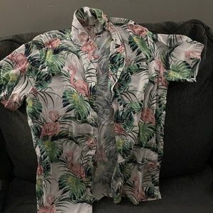 Go to quality Hawaiian button up shirt